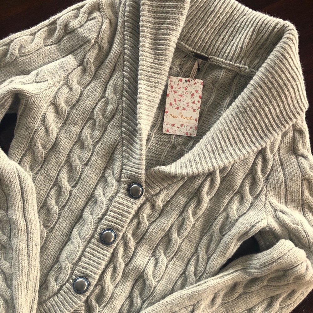 Free People ivory cable knit sweater NWT small